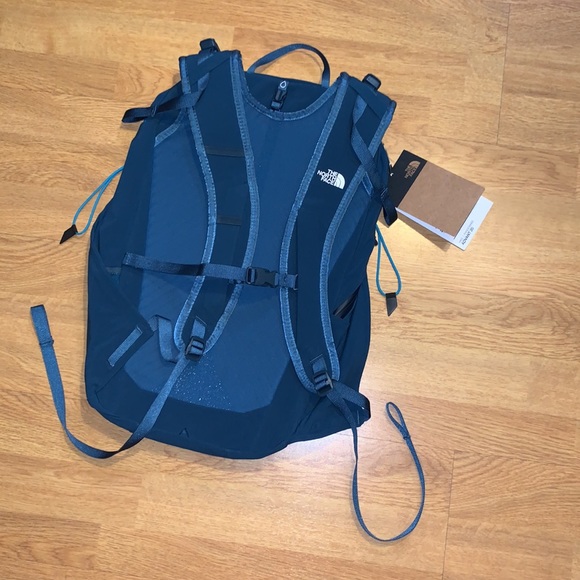 NWT The North Face Advant 20 Backpack - Picture 4 of 15
